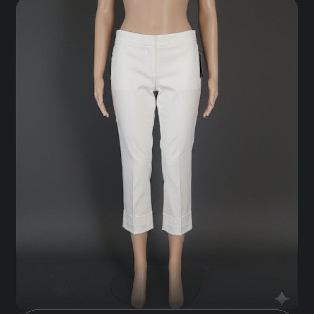 Alfani Women's Cream Capris